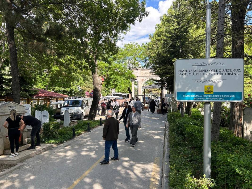 Konya’da bayram öncesi hüzün ve dua bir arada! 2